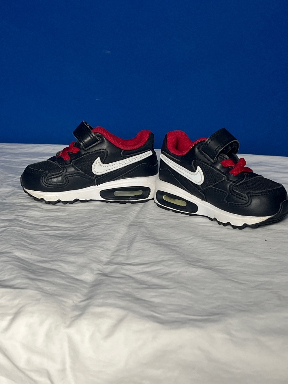 Nike Toddler Sneakers - size 4C - Child